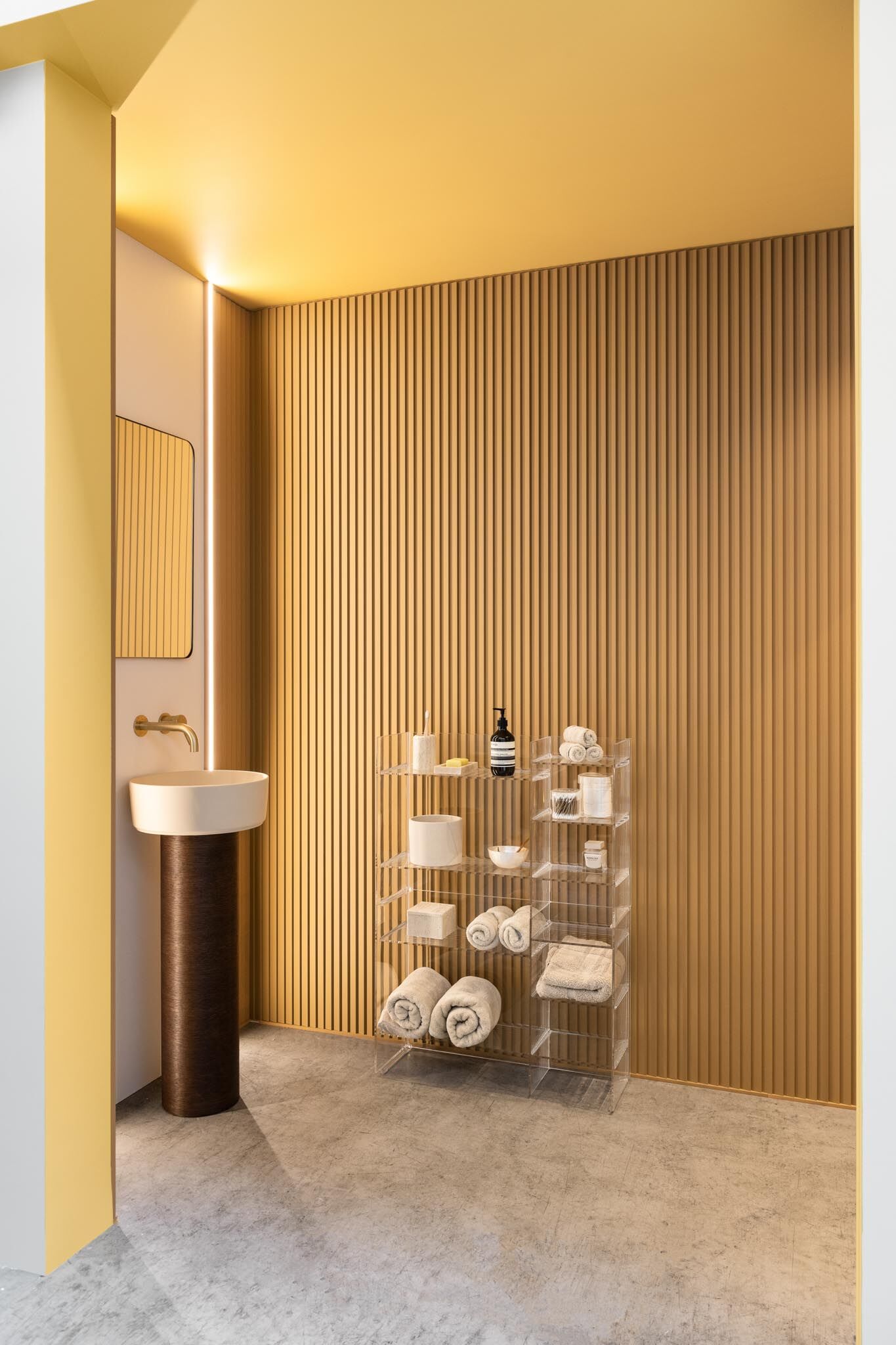 SX194F Grīdlīste Flex 200 x 1 x 2 cm