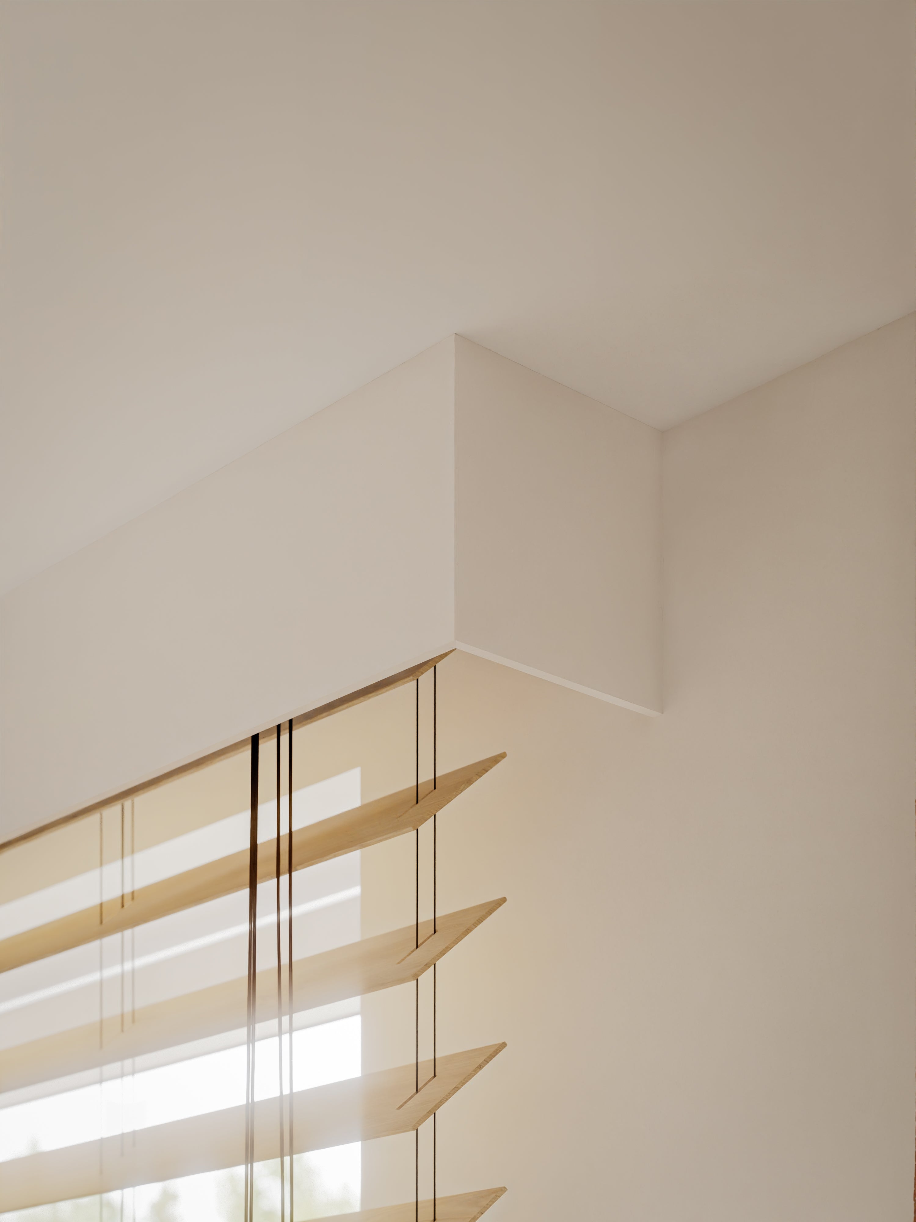CX215-2600 Griestu karnīze 260 x 9.5 x 4.5 cm